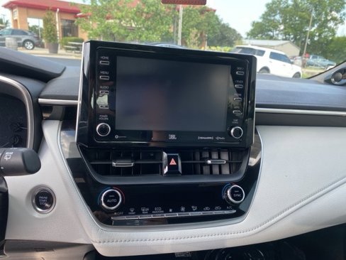 Used 2019 Toyota Corolla XSE image 14