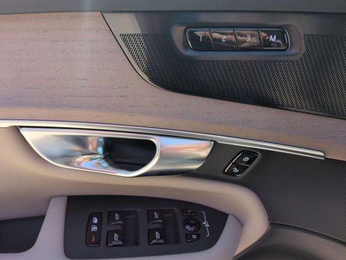 New 2026 Volvo XC90 B6 Ultra image 15