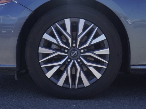 Used 2023 Nissan Altima 2.5 SV image 10