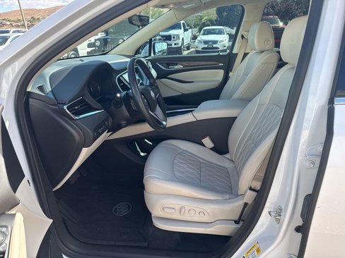 Used 2023 Buick Enclave Avenir w/ Avenir Technology Package image 10