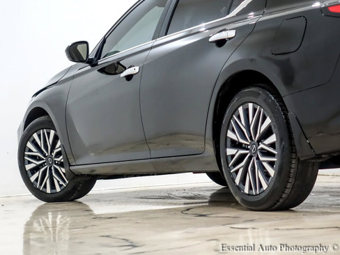 Used 2023 Nissan Altima 2.5 SV image 11