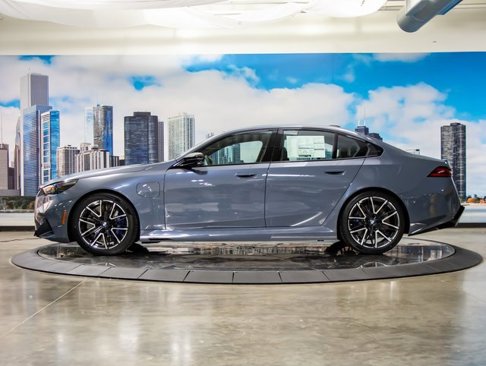 New 2026 BMW M5 w/ Executive Package image 6