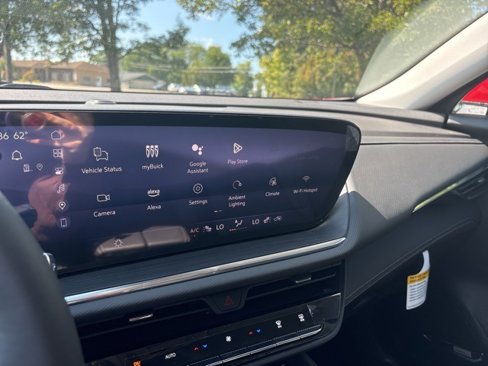 New 2025 Buick Envision Preferred image 22