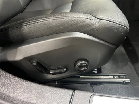 Used 2024 Volvo S60 B5 Plus image 15
