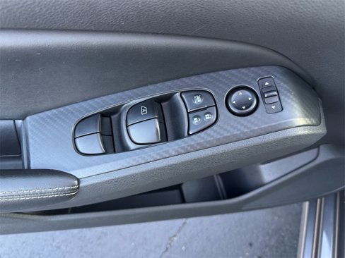 Used 2024 Nissan Altima 2.5 SV image 15
