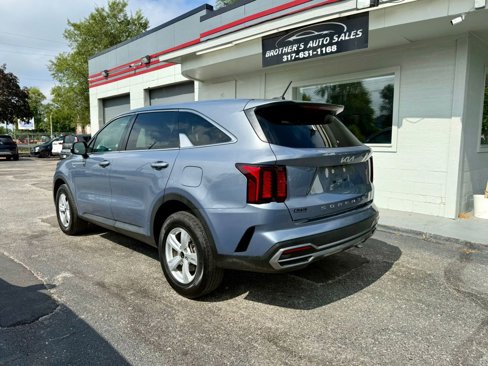 Used 2021 Kia Sorento LX image 8