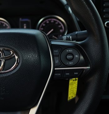 Used 2023 Toyota Camry LE image 18