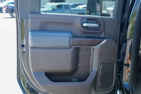 Used 2023 GMC Sierra 2500 Denali image 18