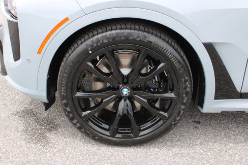 New 2026 BMW X7 M60i image 35