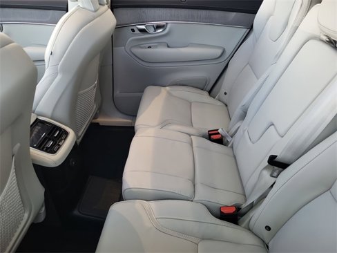New 2026 Volvo XC90 T8 Ultra image 13
