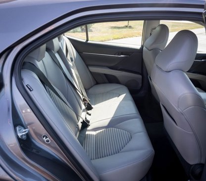 Used 2021 Toyota Camry SE image 26