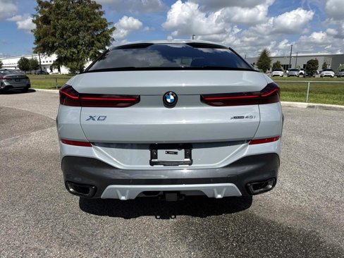 New 2026 BMW X6 xDrive40i w/ Climate Comfort Package image 4