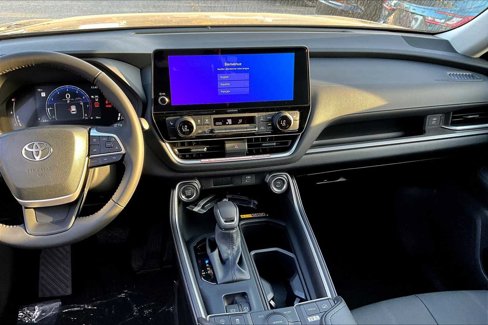 New 2026 Toyota Grand Highlander XLE image 6