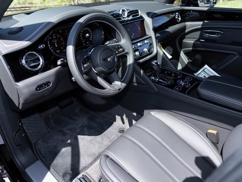 New 2025 Bentley Bentayga image 22