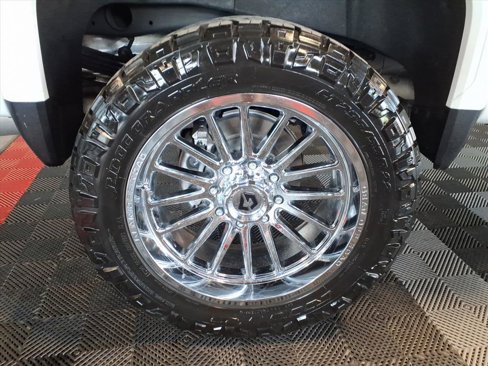 Used 2022 GMC Sierra 2500 Denali image 8