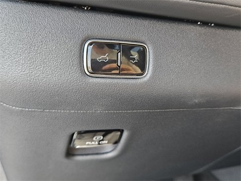 Used 2025 Lincoln Navigator L Reserve w/ Jet Appearance Package image 29