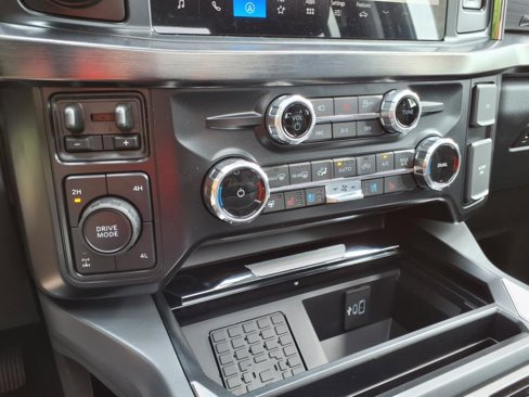 New 2025 Ford F350 Lariat w/ Lariat Ultimate Package image 23