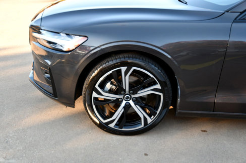 Used 2024 Volvo S60 B5 Plus image 4