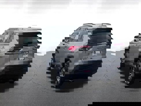 Used 2025 Toyota RAV4 XLE image 11