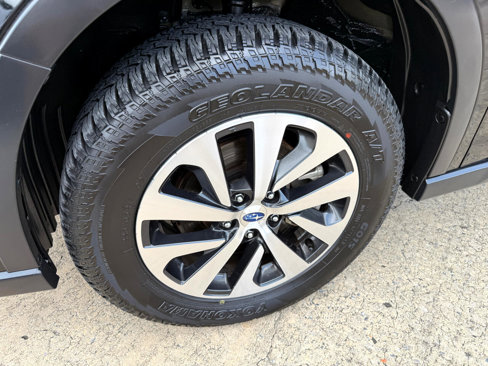 Used 2020 Subaru Outback Premium image 9