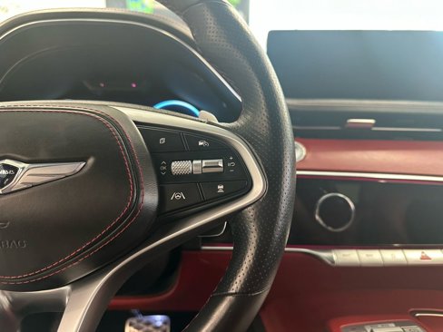 Used 2023 Genesis GV70 2.5T w/ Sport Prestige Package image 19