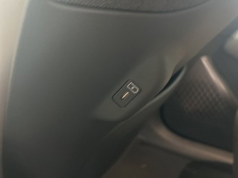New 2026 Kia EV9 Wind image 18