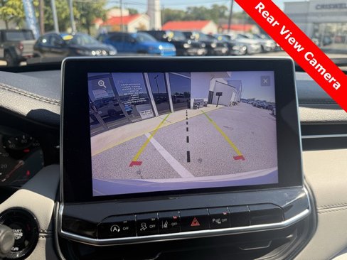 Used 2023 Jeep Compass Limited image 19
