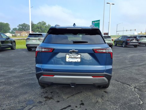 New 2026 Chevrolet Equinox LT w/ Midnight Edition image 5