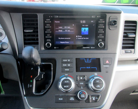 Used 2019 Toyota Sienna LE image 20