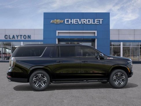 New 2026 Chevrolet Suburban Z71 w/ Comfort Package image 5