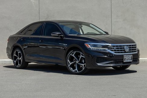 Used 2020 Volkswagen Passat 2.0T R-Line image 16