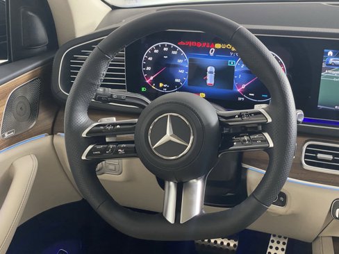 New 2025 Mercedes-Benz GLS 450 4MATIC image 16