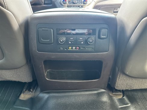 Used 2016 GMC Yukon XL Denali w/ Open Road Package image 29