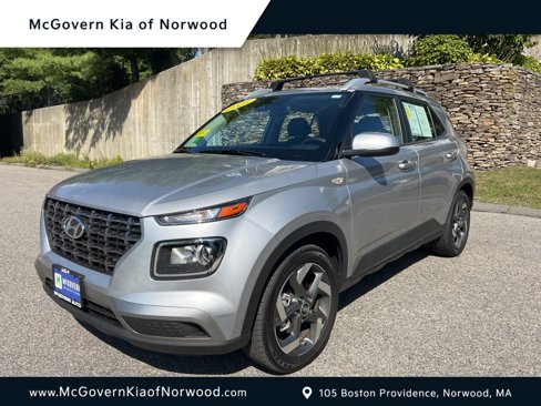 Used 2025 Hyundai Venue SEL image 1
