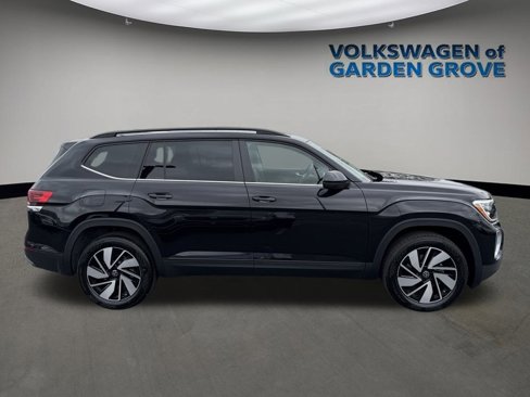 New 2025 Volkswagen Atlas SE image 13