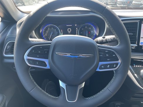 New 2026 Chrysler Pacifica Select image 21