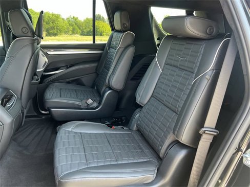 Certified 2025 Cadillac Escalade V w/ LPO, ONYX Package image 29