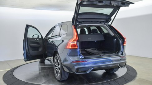 Certified 2025 Volvo XC60 B5 Core w/ Protection Package Premier image 26