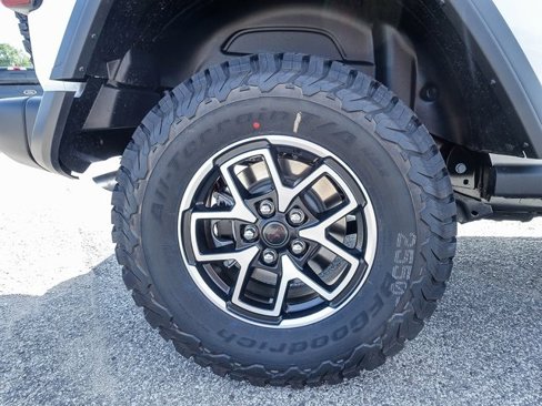 New 2025 Jeep Wrangler Unlimited Rubicon image 26