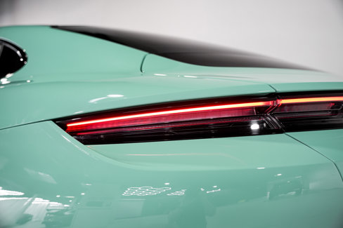 Used 2022 Porsche Taycan 4S image 43
