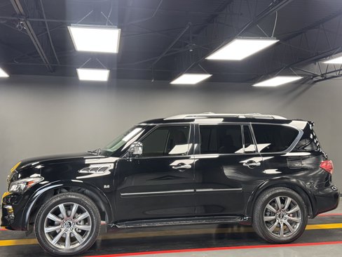 Used 2017 INFINITI QX80 Signature Edition image 2