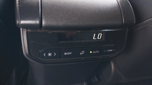 Used 2024 Toyota Highlander XLE image 16