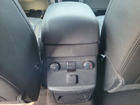 Used 2018 Ford Explorer XLT w/ Equipment Group 202A image 17