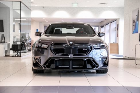 New 2026 BMW M5 w/ Carbon Package image 2
