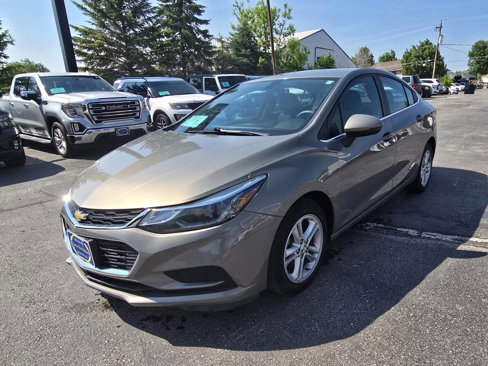 Used 2018 Chevrolet Cruze LT w/ Convenience Package image 7