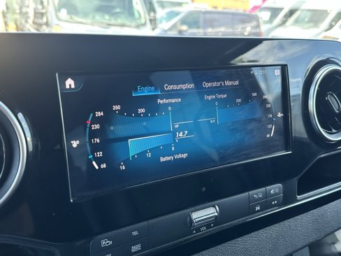 Used 2022 Mercedes-Benz Sprinter 2500 image 23