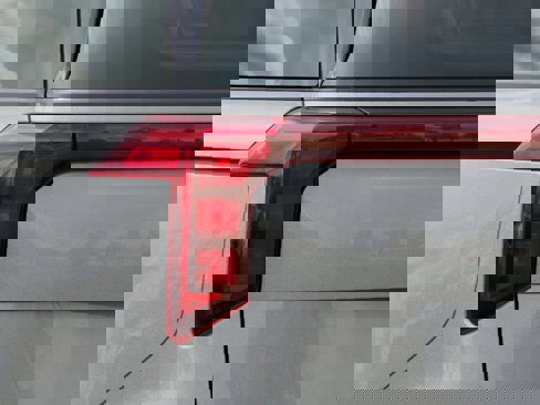 New 2026 Kia Carnival SX w/ SX Dark Edition Package image 11
