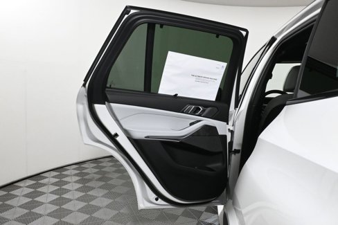 New 2026 BMW X5 xDrive40i w/ M Sport Package image 33