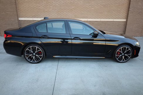 Used 2022 BMW 540i w/ M Sport Package image 4