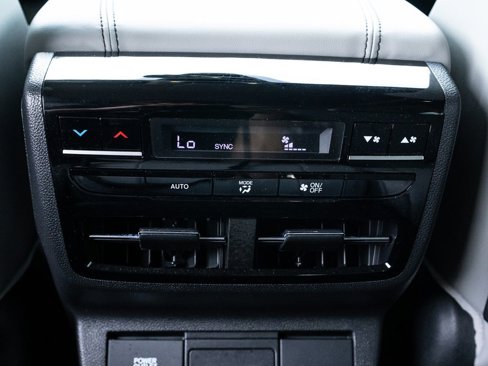 Certified 2025 Acura MDX w/ Technology Package image 45